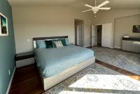 Seas the Moment - Beach Heaven - Boutique