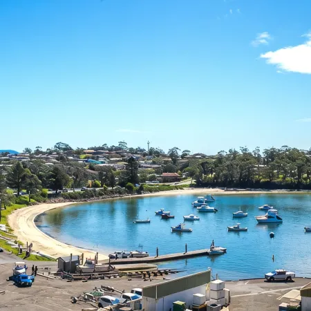 Coastal setting minutes from beach and shops