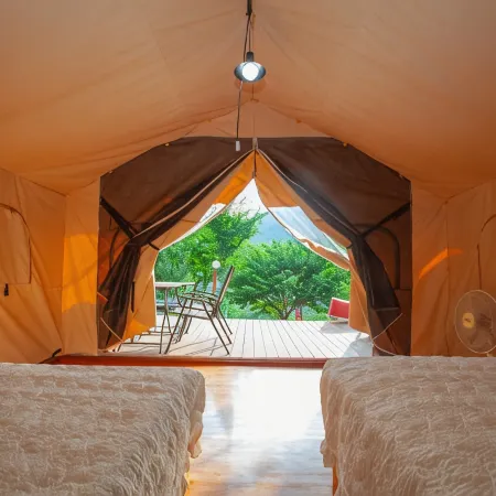 Gyeongju Healing Camp Glamping Отели рядом с достопримечательностью «Храм Синсонса»