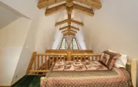Luxury Northstar Cabin • Creekside • Lake Tahoe • Pools & Hot Tubs • Hike • Bike - シャレー