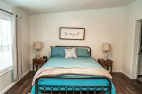 Cellar Creek Guest House5 Minutes from The Zoo - 3-Star