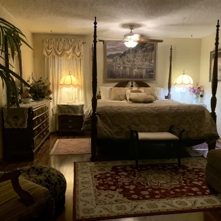 Private Gated Spacious 3300 sq foot 4BR 3Bath indoor pool