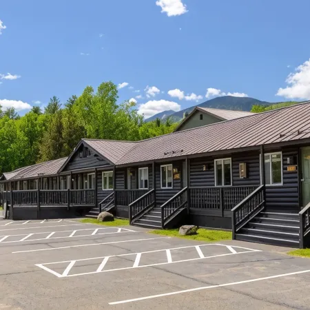 Wolfjaw Lodge