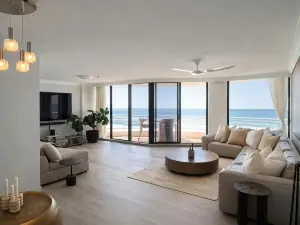 Albatross North Apartments