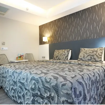Riva Hotel Alsancak Hotels near Ataturk Museum