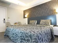 Riva Hotel Alsancak - balcony