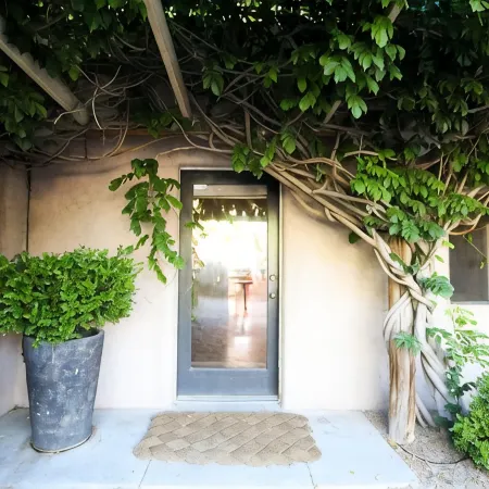 Romantic Pied-à-Terre