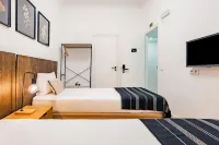 Twin Room with AC   Shared Bathroom | Saldanha - Wi-Fi