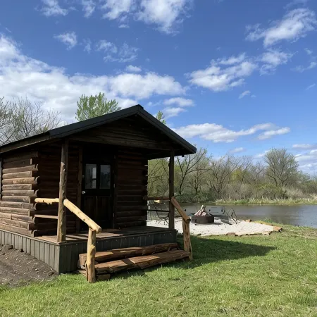 Buffalo Cabin - Private Pond, Kayaks, Fire Pit on 150 Acres