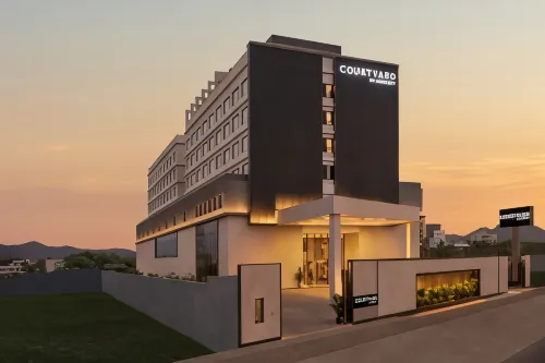 Courtyard By Marriott Tirupati - bar
