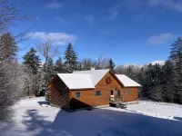 Cozy Vermont Log Cabin Chalet Only Minutes from Jay Peak - Chalets