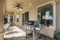 COME GETAWAY! NEWLY REMODELED! Luxury Home w/pool on Nicklaus permit #064855 - 4-نجوم
