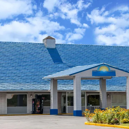 Days Inn by Wyndham Seymour