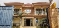 R ace hotel mbale - 2-Star
