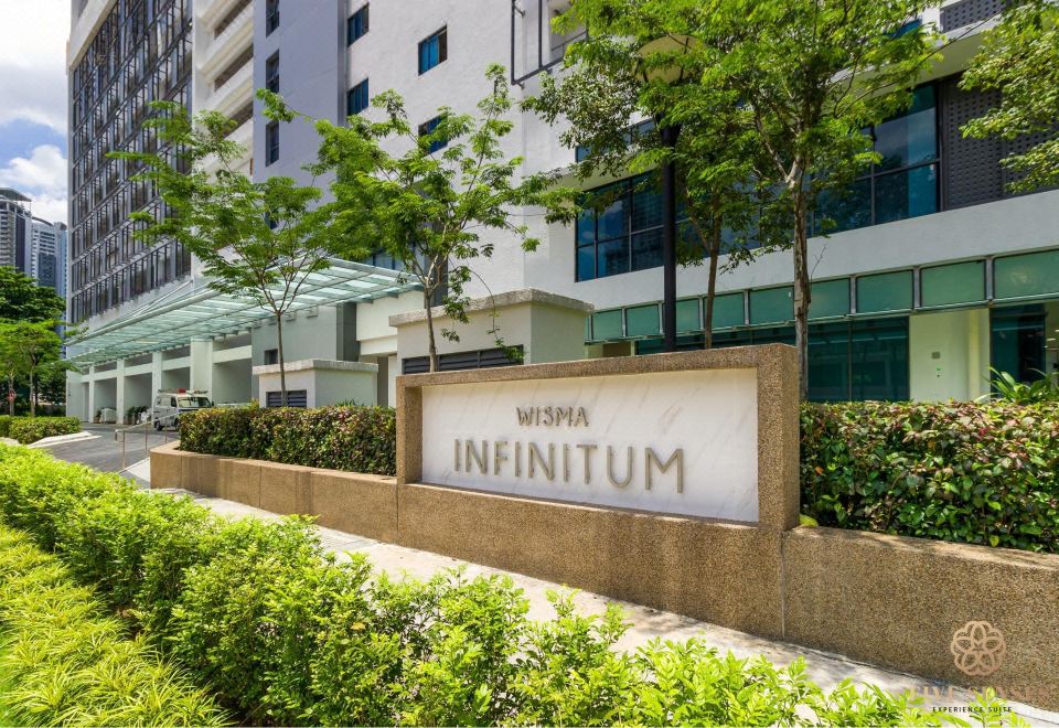 The Colony Skyline Suites KLCC 수영장