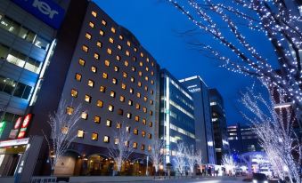 Dukes Hotel Hakata - Housity