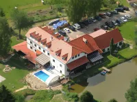 Borovansky Mlyn Hotel a 