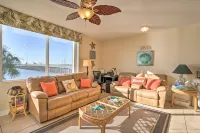 Bayfront Retreat Private Balcony and Pool Access! Hotels in Seminole