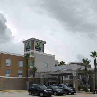 Holiday Inn Express & Suites Fleming Island Hotel Exterior