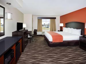 AmericInn by Wyndham Waupun