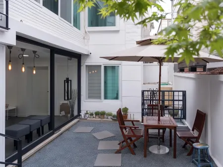 Mono House Hongdae 2