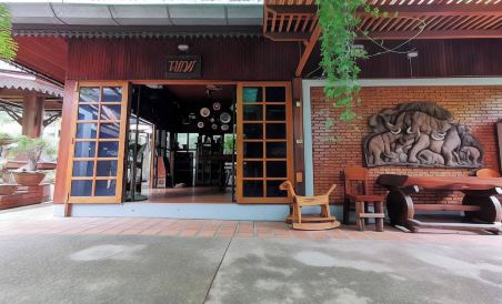 Baanthep Antique Homestay