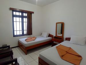 Hotel Baru Inn Batu RedPartner