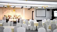 Cosmos Hotel