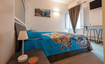 Room in Guest Room - Luxury Room la Mandorla