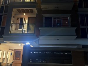 Raniban Suites - Apartment Home