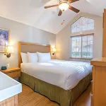 RiverPointe Napa Valley Resort
