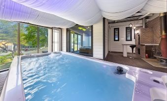 Hongcheon Rivervalley Poolvilla Spa Pens