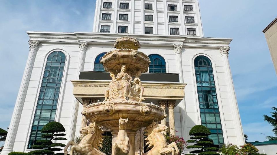 Minh Phu Diamond Palace Hotel