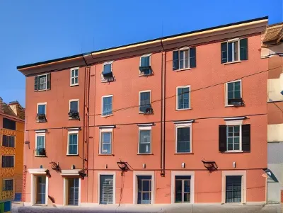 B&B "La Bottega d'Arte" Hôtels à : Carrare