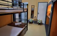 Dewi Sri Guesthouse Hotels in Selaparang