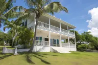 Buccaneer Hill Main House 5 Bedroom Home Hotels in 