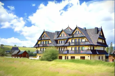 Grand Podhale Resort&Spa- Jacuzzi - Sauna fińska I Łaźnia Parowa - Widok na Tatry فنادق في Tatra County