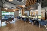 Atlant Sky Hotel
