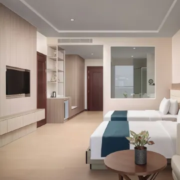 RIVA Hotel SHV Отели рядом с достопримечательностью «Пляж Очутель»