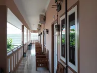 Isa Homestay Kudus Mitra Reddoorz Hotels in Mayong
