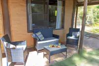 Treenbrook Cottages Hotels in Beedelup