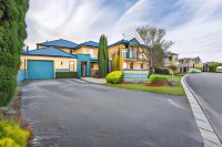 The Beach House at Bayside Hotels in Emu Point