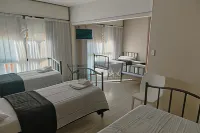 Rayentray Hostal Hotel a 