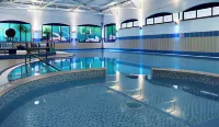 Village Hotel Manchester Hyde - Pools