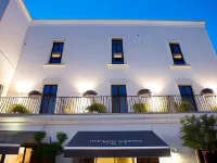 Palazzo Indelli Hotels in Area Produttiva