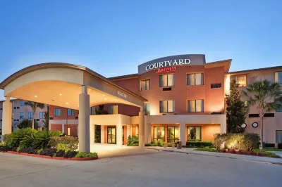 Courtyard Wall at Monmouth Shores Corporate Park Hoteles en Municipio de Wall