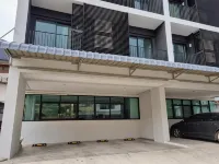 Tiara Place Hotels near Phranakhon Rajabhat University