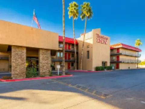 トラベラーズ イン フェニックスのホテル