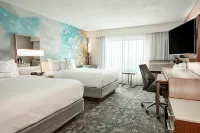Courtyard Cincinnati Airport South/Florence Hotels near Boone County Veterans Memorial