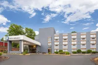 Best Western Danbury/Bethel Hotel in zona Peter Pan Bus Lines Inc
